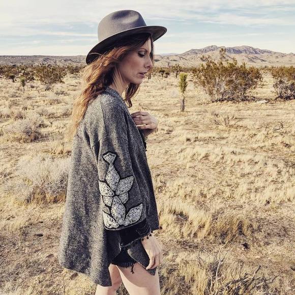 Meet your Posher, Heather - Picture 1 of 1